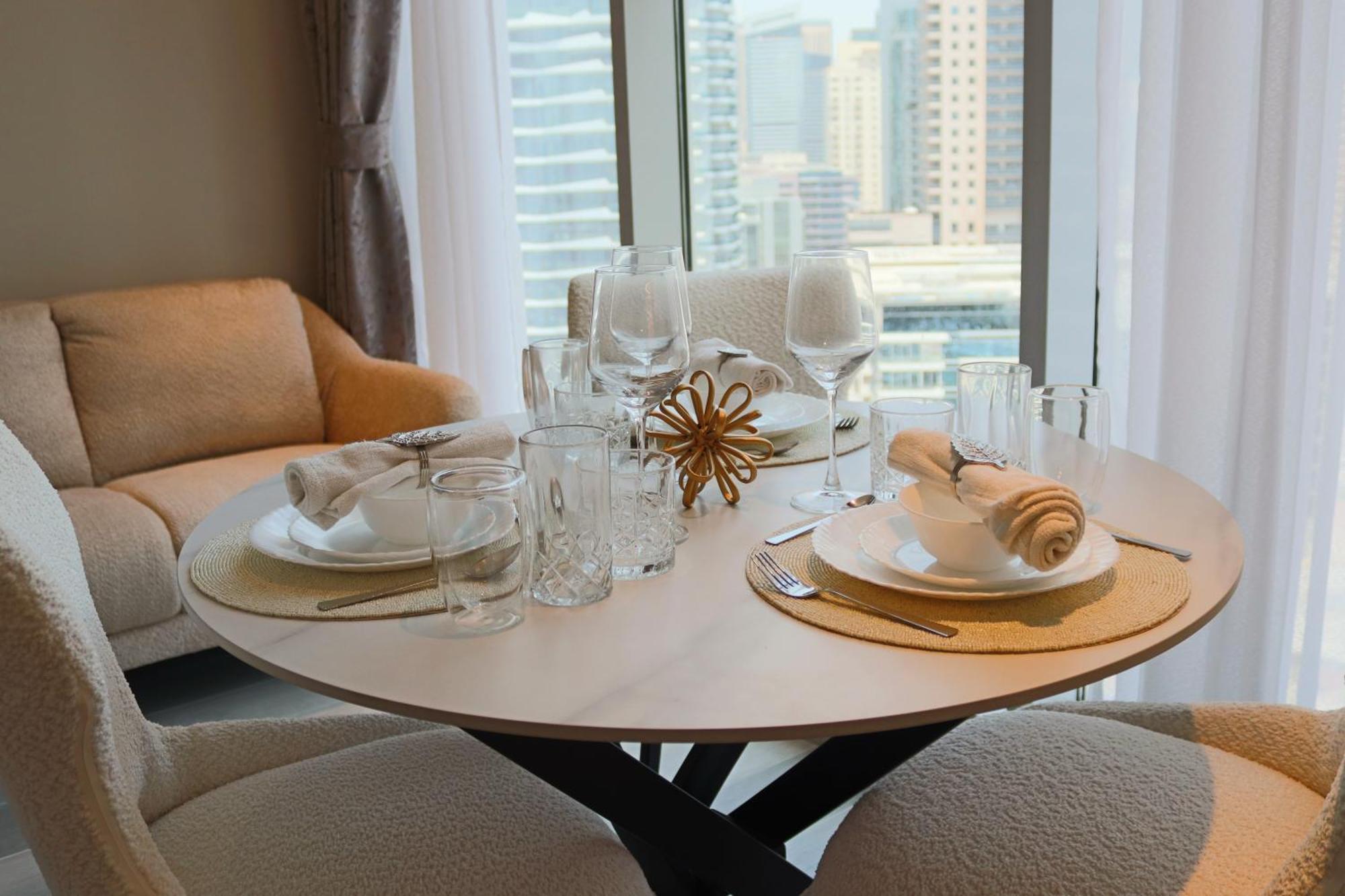 Casa Royale Vacation Home - Dubai Marina Buitenkant foto