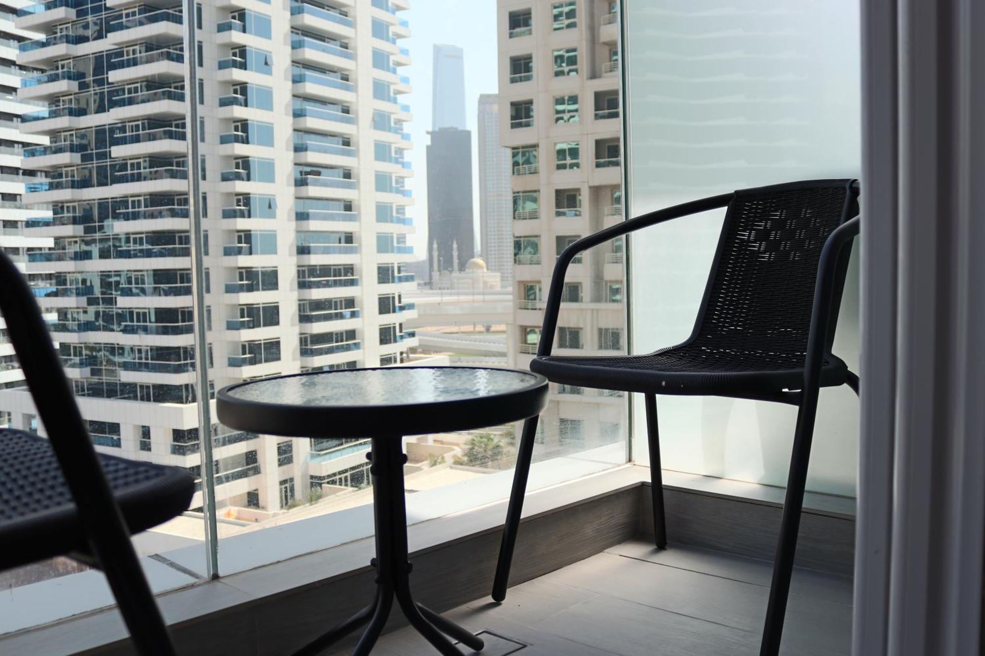 Casa Royale Vacation Home - Dubai Marina Buitenkant foto